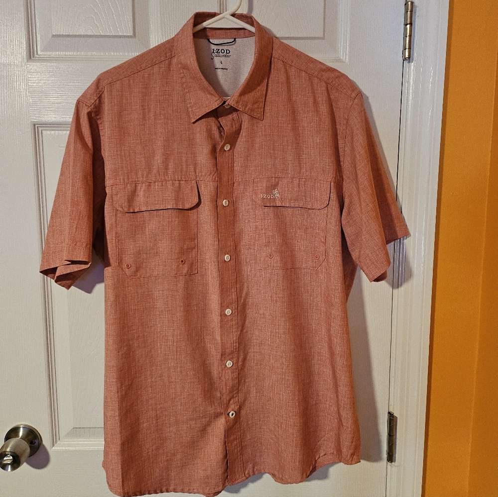 IZOD Men's Casual Button Down Shirt in Salmon, Size Large, Vented Back